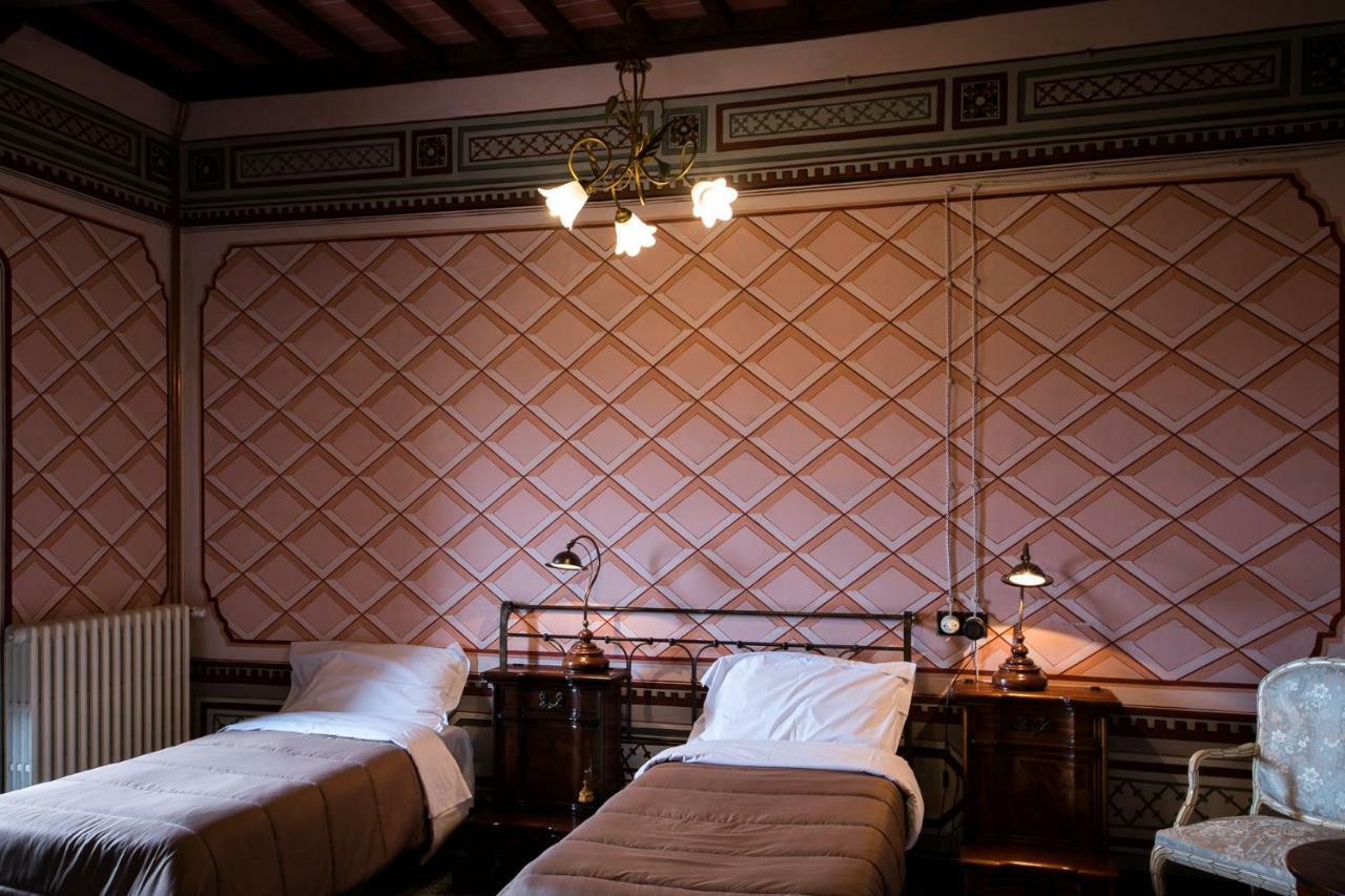 Castello Di Valenzano Villa อาเรซโซ ภายนอก รูปภาพ