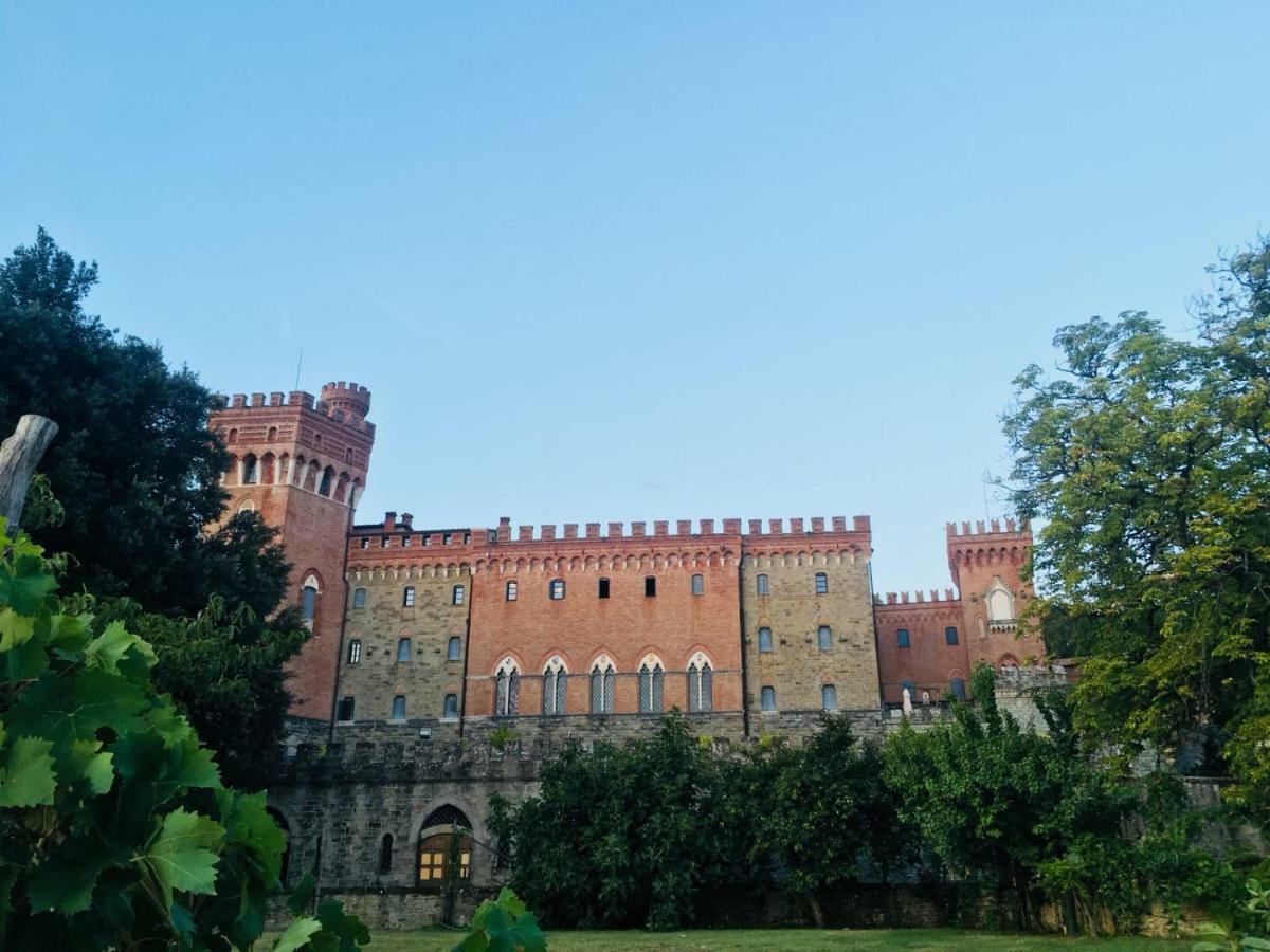 Castello Di Valenzano Villa อาเรซโซ ภายนอก รูปภาพ